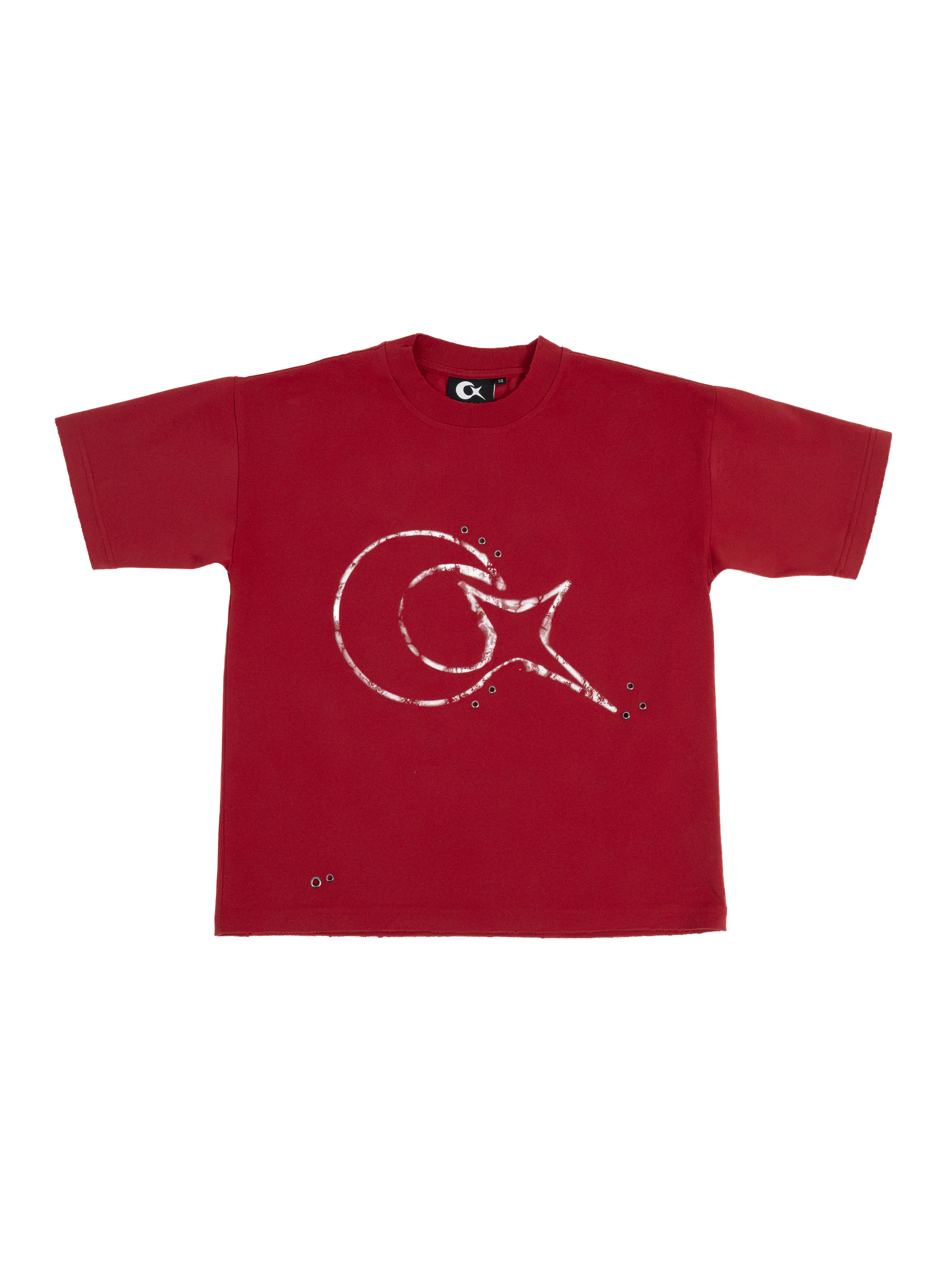 Camiseta roja SCARRED TEE - red de corte cropped con logotipo CRONOX desgastado y arandelas metálicas